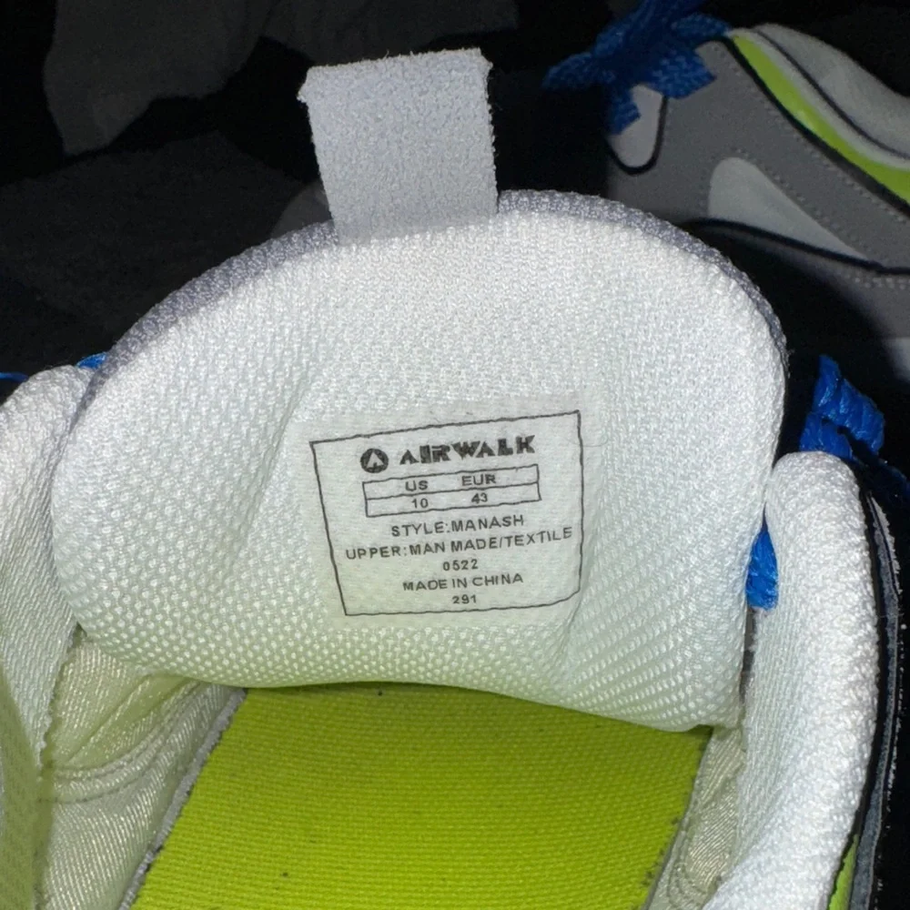 Airwalk White and Gray Shoes with Bright Blue Laces - Picture 5 of 5